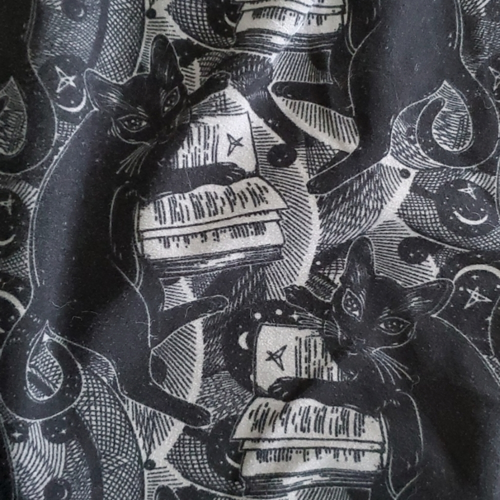 Sweetlegs Leggings Cats and Spell Books One Size